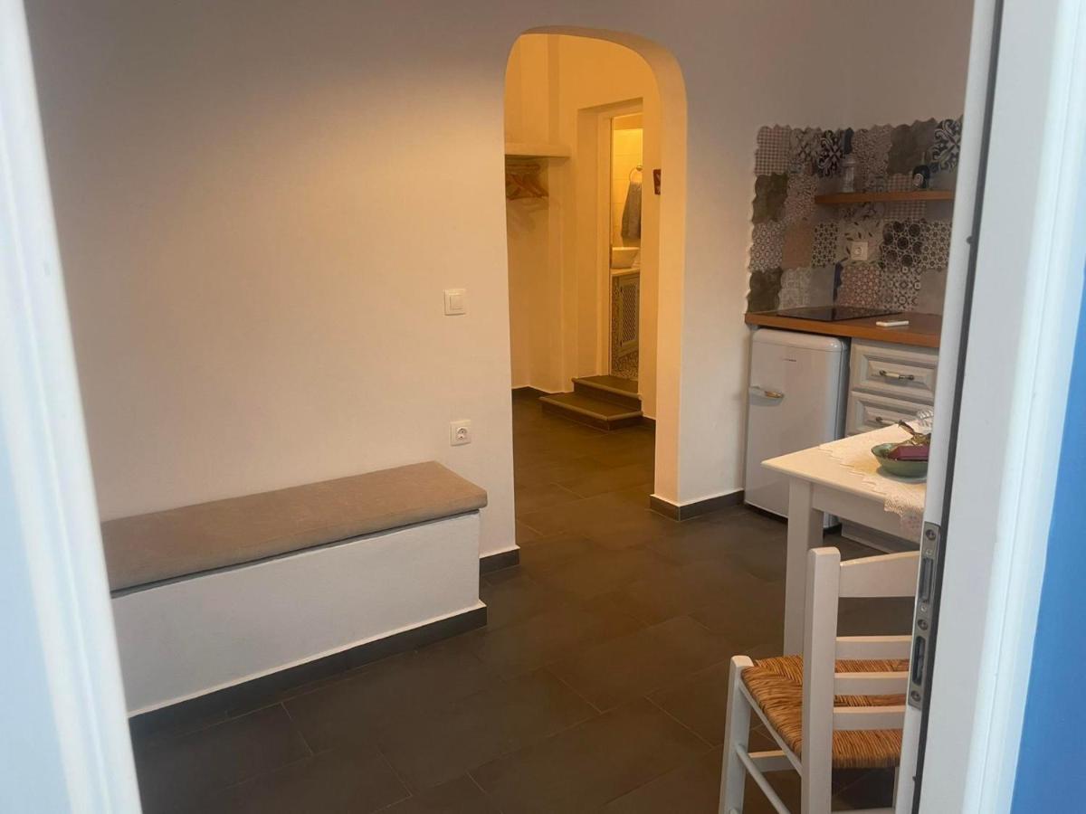 Apartment ονειρόπετρα λέρος~oneiropetra Leros Panteli